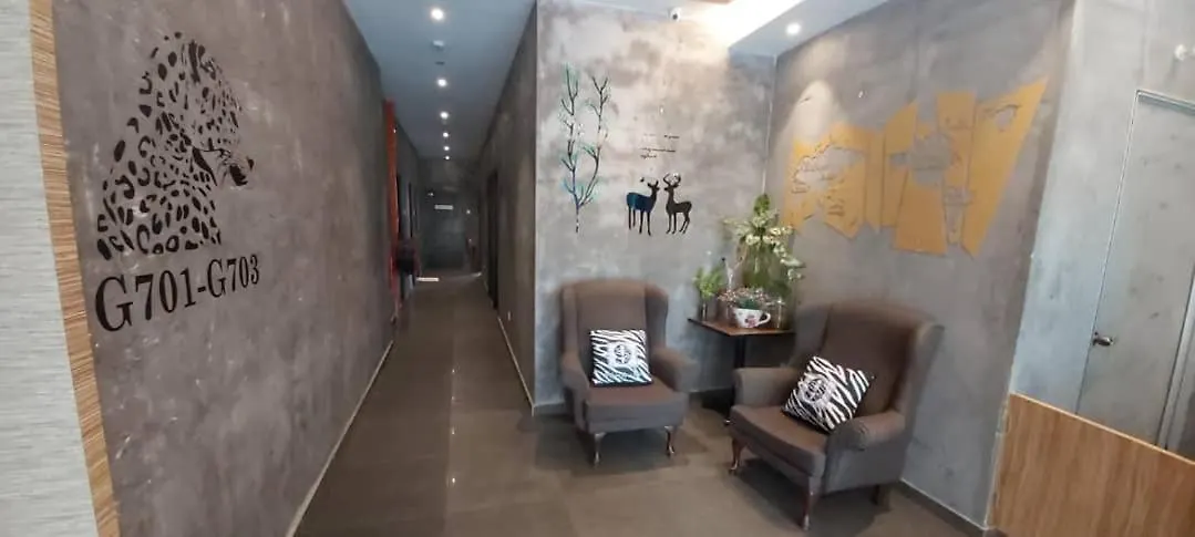סובאנג ג'איה 9 Square Hotel - Subang