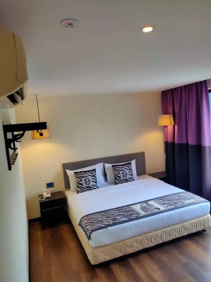 סובאנג ג'איה 9 Square Hotel - Subang